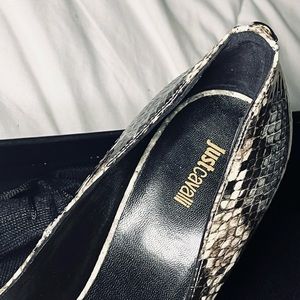 JUST CAVALLI BY ROBERTO CAVALLI SNAKE SKIN PUMPS